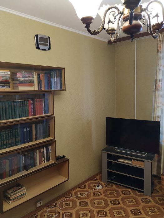 Сдам комнату в 2-ух комнатной квартире ул. Здолбуновская