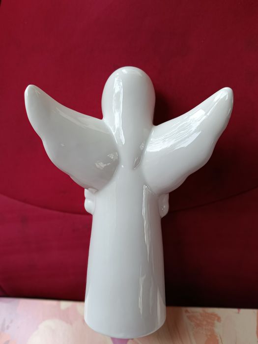 White Angel Ceramic423700403071887361