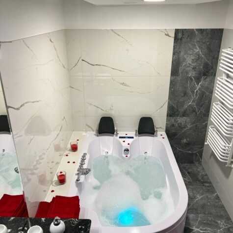 Romantyczny Apartament LOVE ROOM z Jacuzzi