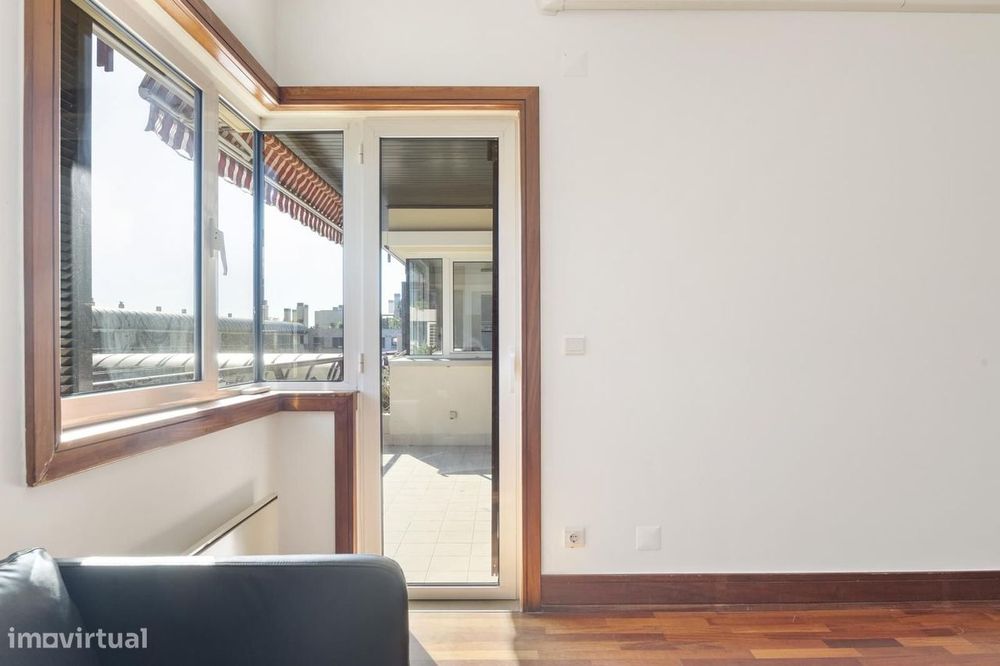 Apartamento T2 com jardim, Estoril, Cascais