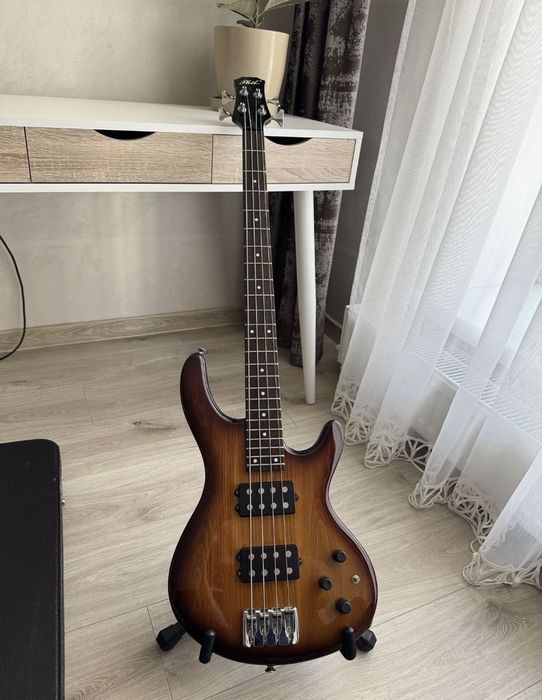 Продам активний бас