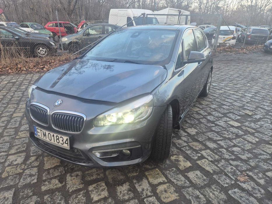 BMW 218d 169tkm, panorama, led, lekka szkoda, pali jeździ