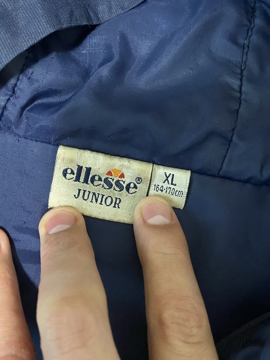 продам анарак ellesse