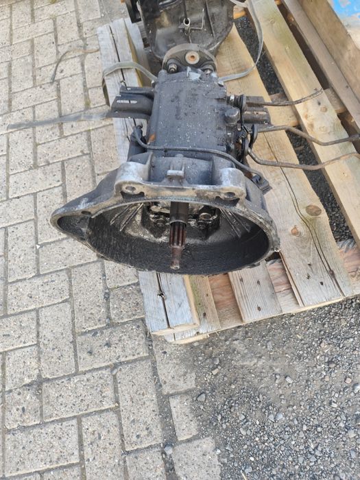 GetriSkrzynia biegów Mercedes Benz W114 W115 220D R115