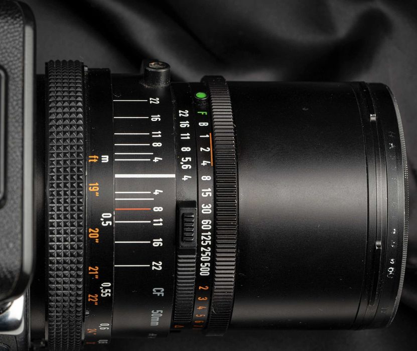 Hasselblad 500 CM, objetivas de 50 + 180 +acessórios