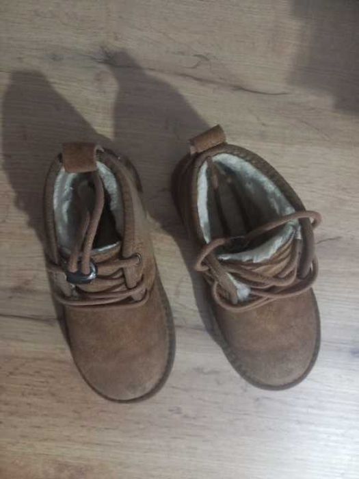 Зимові теплі дитячі уггі