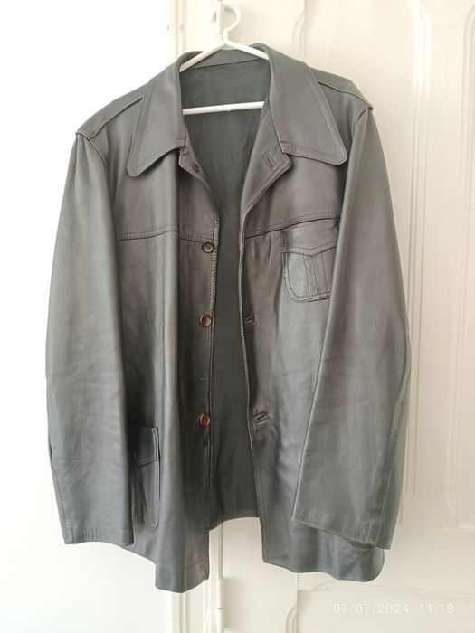 Casaco vintage em pele preta L/XL 52