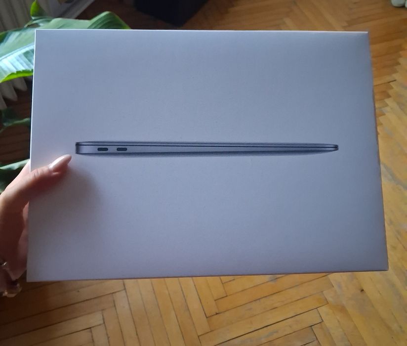 MacBook air M1/ 8GB/ 256GB stan używany