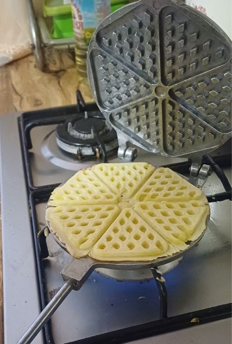 Вафельница форма для печенья на газу треугольник трикутник