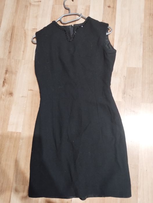 Mała czarna sukienka mini