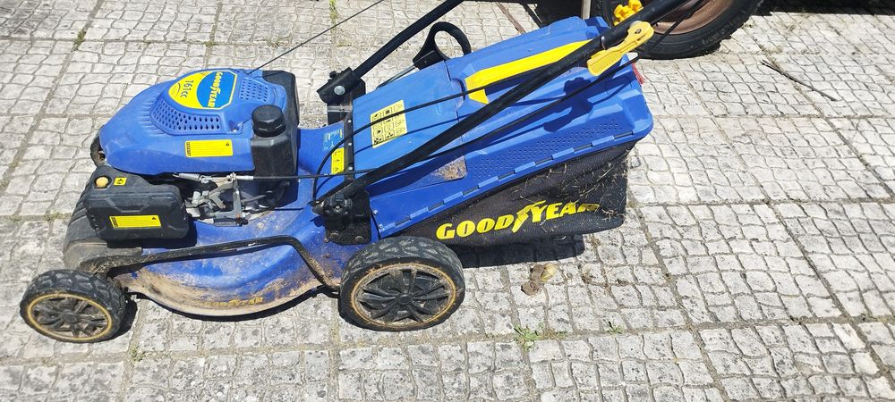 Vendo corta relva Goodyear