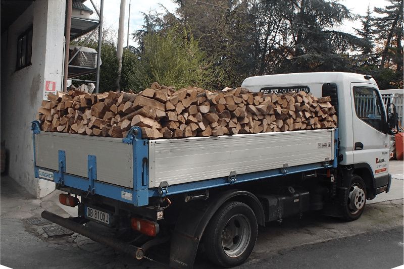 Дрова дуб колотий акація граб клен дрова з доствкою  дрова київська об