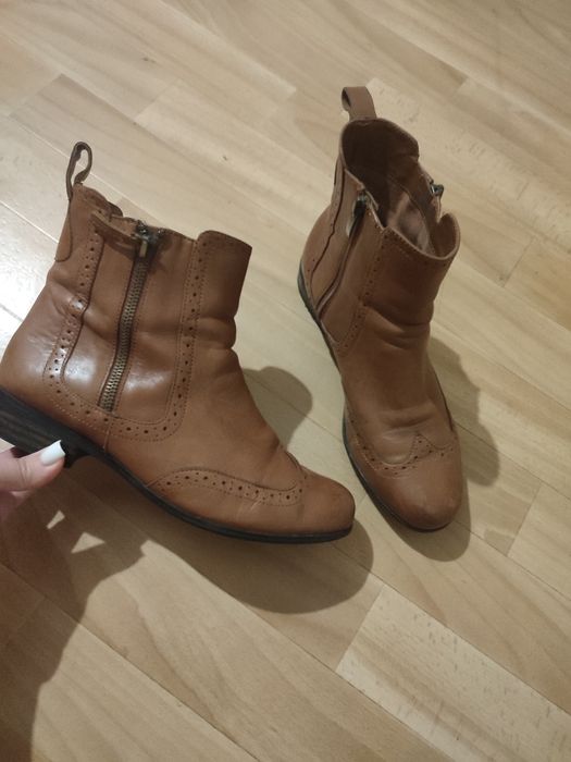 Женские сапоги полусапожки Clarks р 38