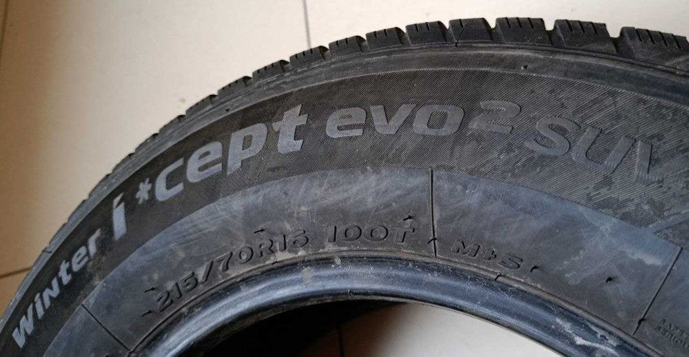 Пара шин б/у 215/70R16 100T Hankook Winter I*cept EVO2 SUV