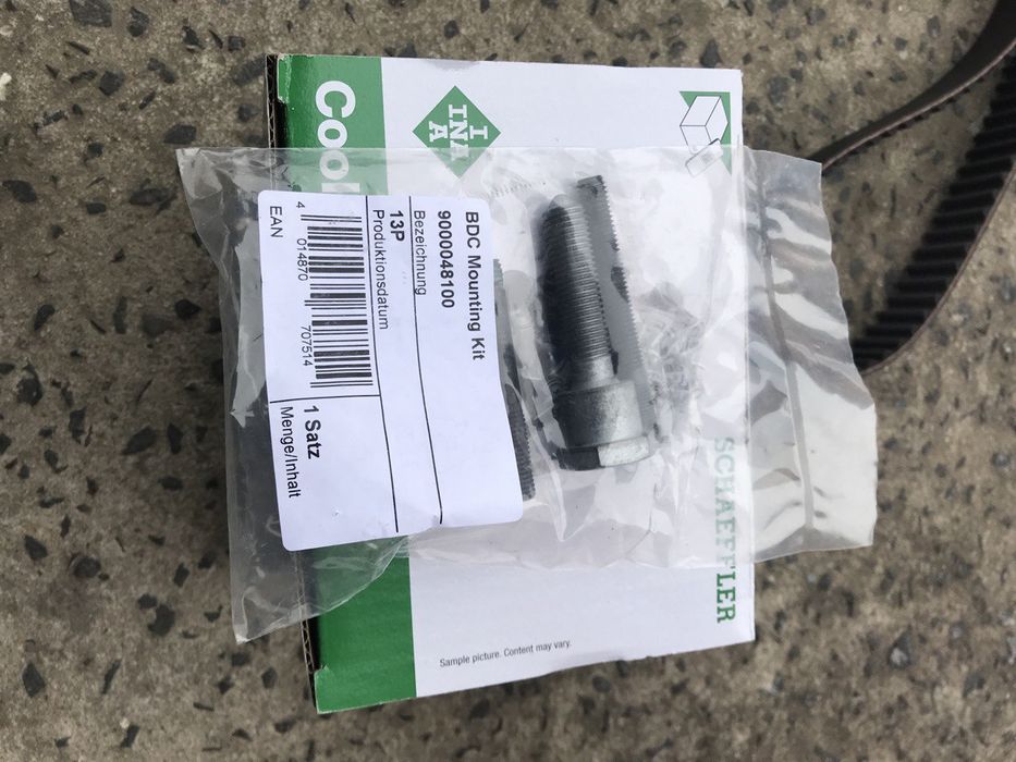 продам весь комплект помпу та ремень  ГРМ