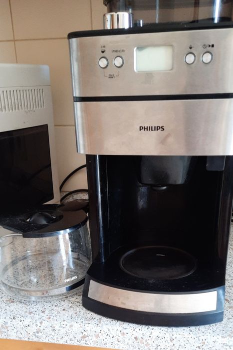 Крапельна кавоварка Philips Grind & Brew HD7751/00 delonghi coffee