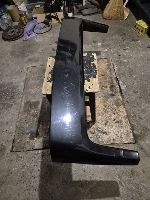 Продам оригинальный спойлер на крышку багажника для Nissan X-Trail в к