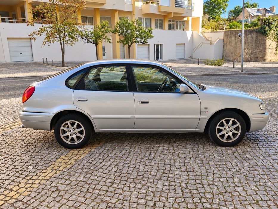 Toyota Corola 1.4i de 96cv de 01/2001 — photo 4