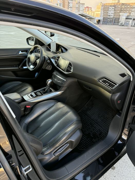 Peugeot 308 2016р Пежо 308