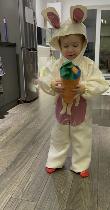 Новорічний костюм зайчика оренда