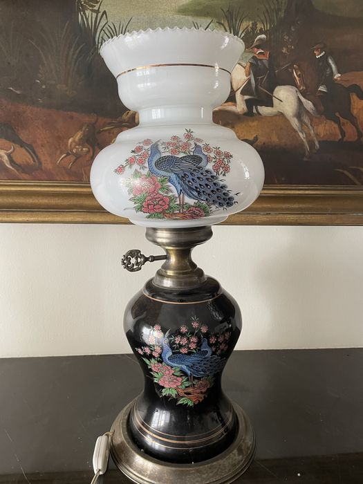 Candeeiro com pavões