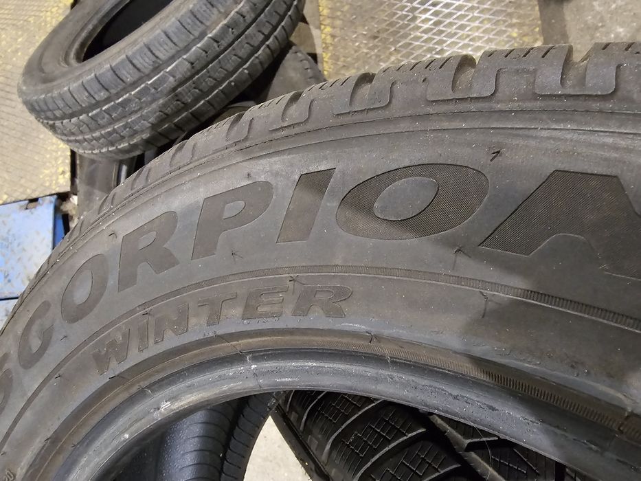 Opony Zimowe 2szt-R18 235/55-Pirelli-Montaż