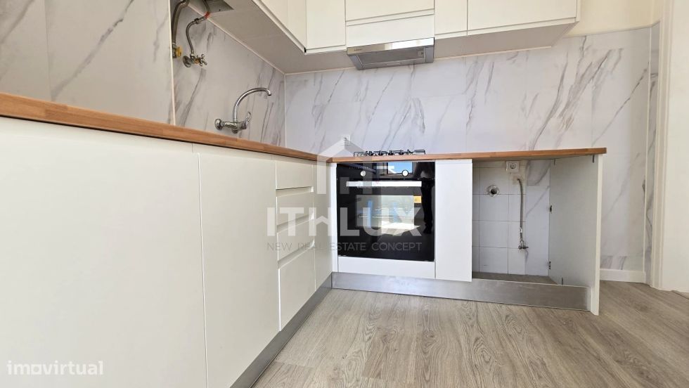 Apartamento T2 com 2 WC -Remodelado com vista rio na Graça