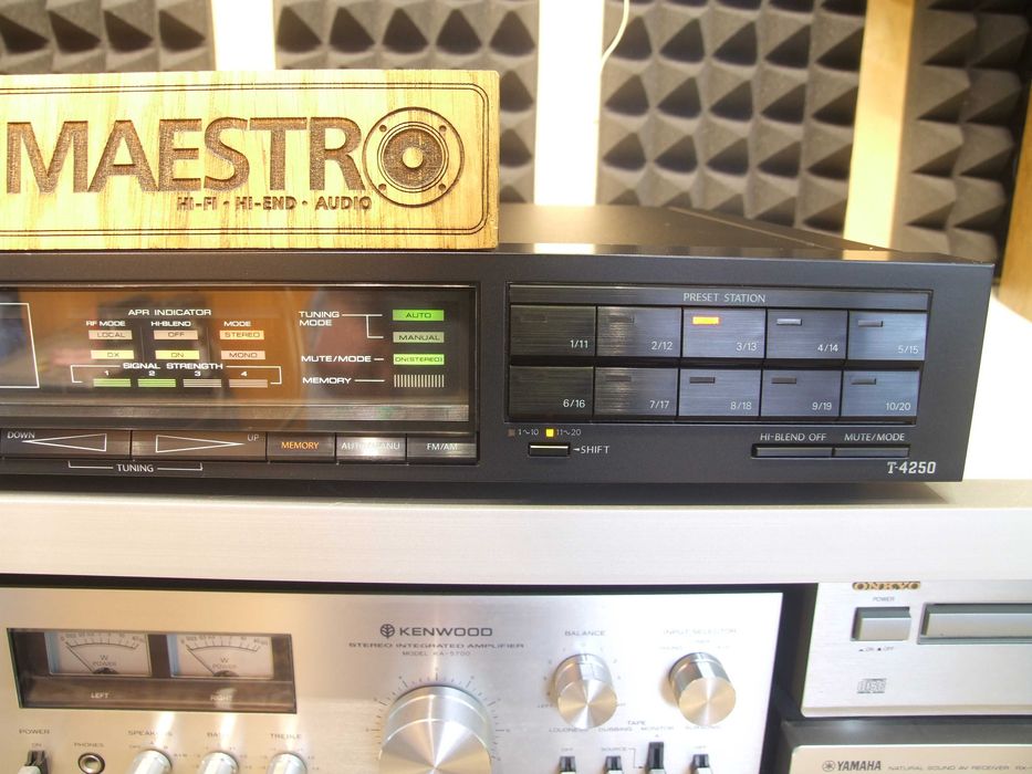 Тюнер Onkyo Integra T-4250. JAPAN. Супер стан. Без передплати