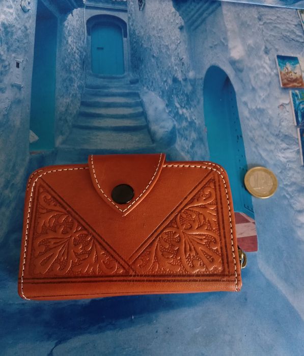 Carteira em Pele Natural d Marrocos  Elegância e Qualidade Exclusiva