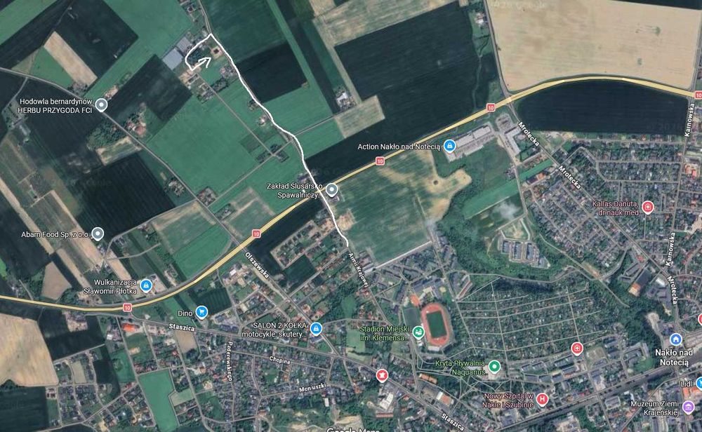 Na sprzedaż działka budowlana 922 m² – blisko miasta, z pozwoleniem na budowę