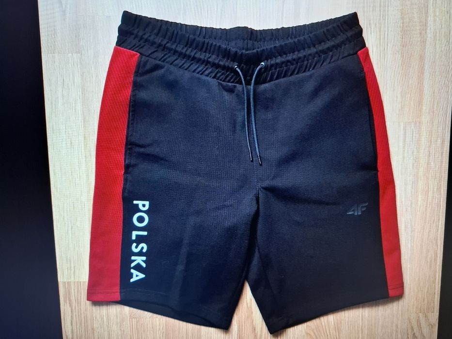 Spodenki dresowe 4F Polska prawie nowe M