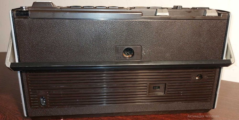 магнітола Grundig C-3200K