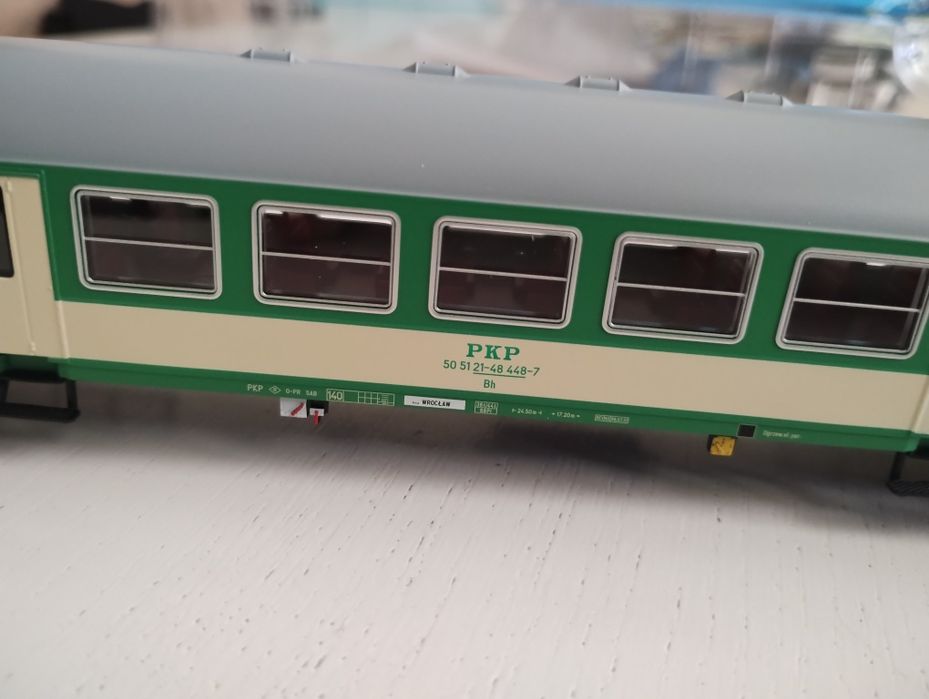Wagon PKP  Bonanza 120A Piko 96663 stacja Wrocław