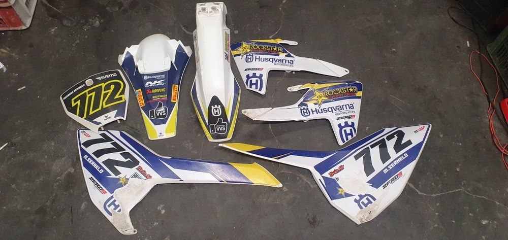 Komplet Plastików Boczek Błotnik bok Husqvarna tc 125 tc 250 FC 350
