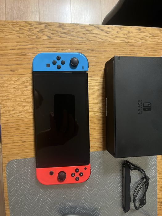 Nintendo Switch Oled 64 GB plus akcesoria i gry