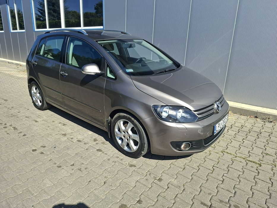 Volkswagen Golf Plus 1.6 diesel Automat mały przebieg ważne opłaty