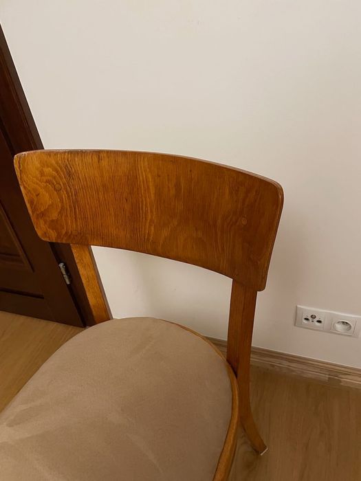 Krzesło tapicerowane PRL odnowione Vintage