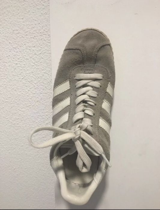 Tenis adidas gazelle