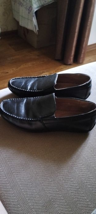 Продаю мужские туфли ( мокасины) )