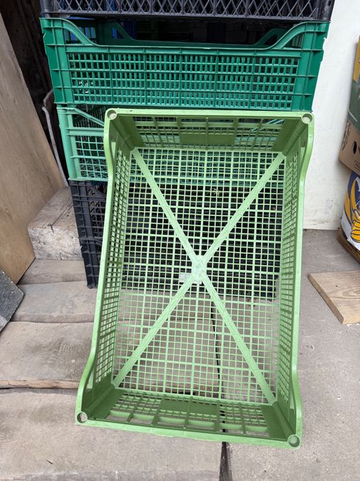 Ящики пластикові для овочів, фруктів, та іншого