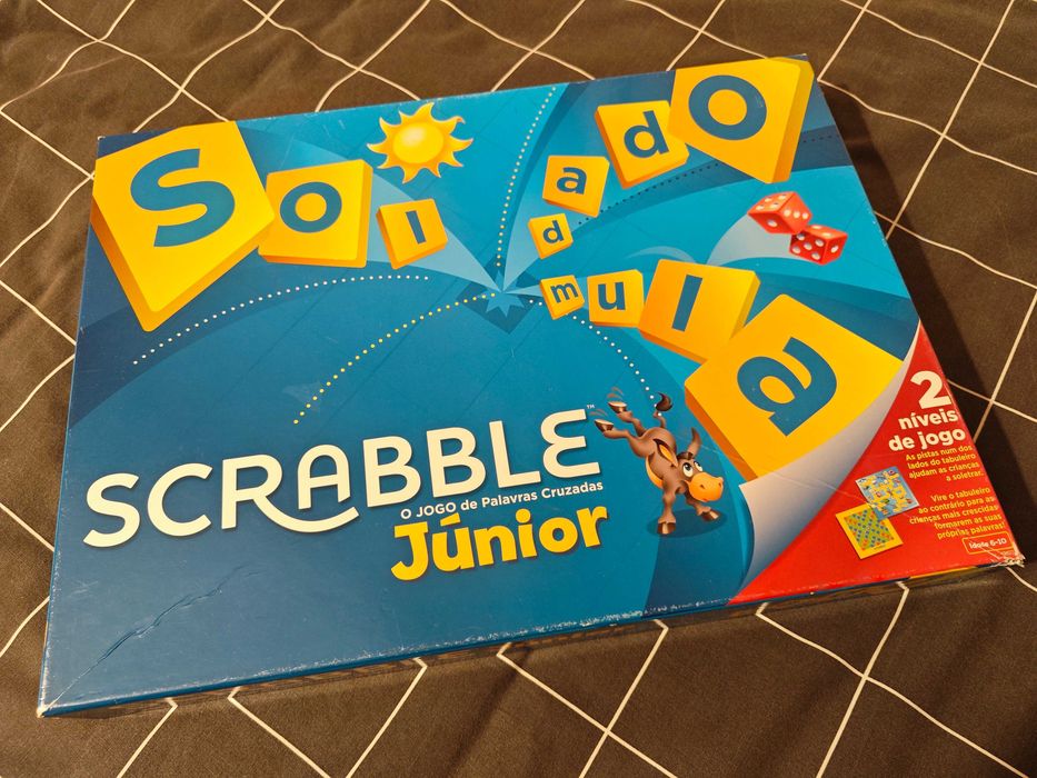 Scrabble Júnior - O Jogo de Palavras Cruzadas
