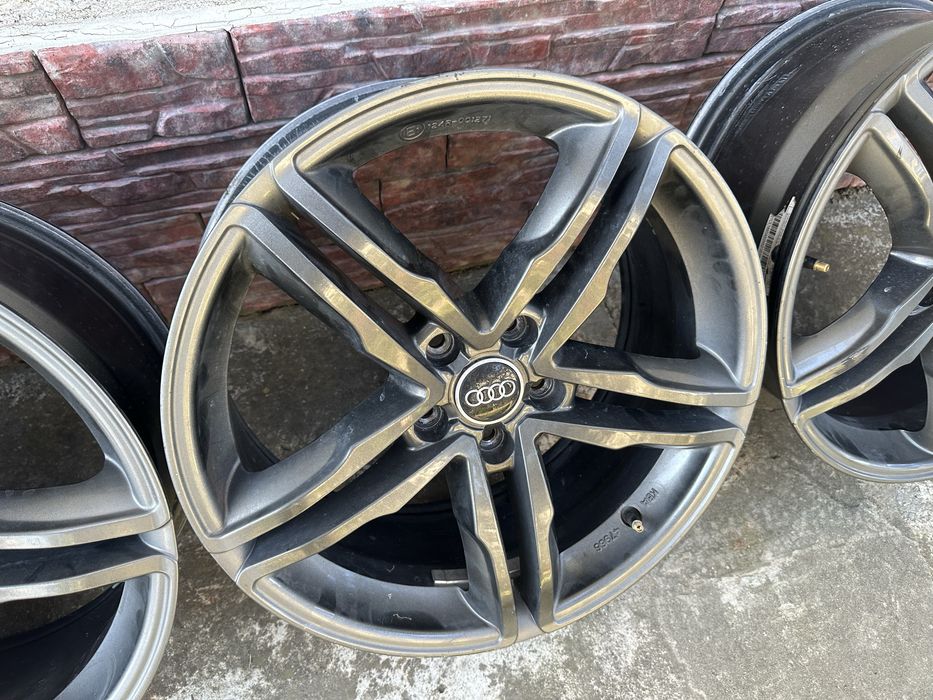 Диски Audi R18 5.112