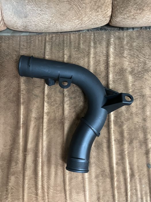 Патрубок надува Tiguan 2 6c0145770a