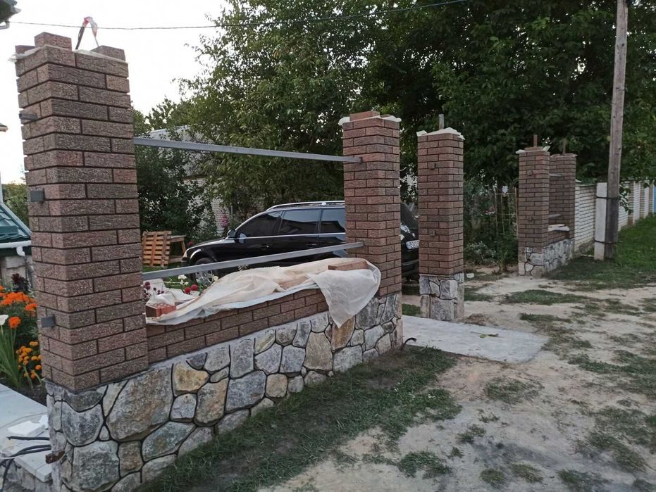 Свободны. Каменщики кладка газобетона, газоблоков, кирпича шлакоблока ...