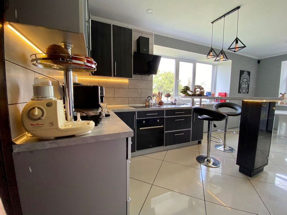 продам дом 143 кв. м 12 соток участок