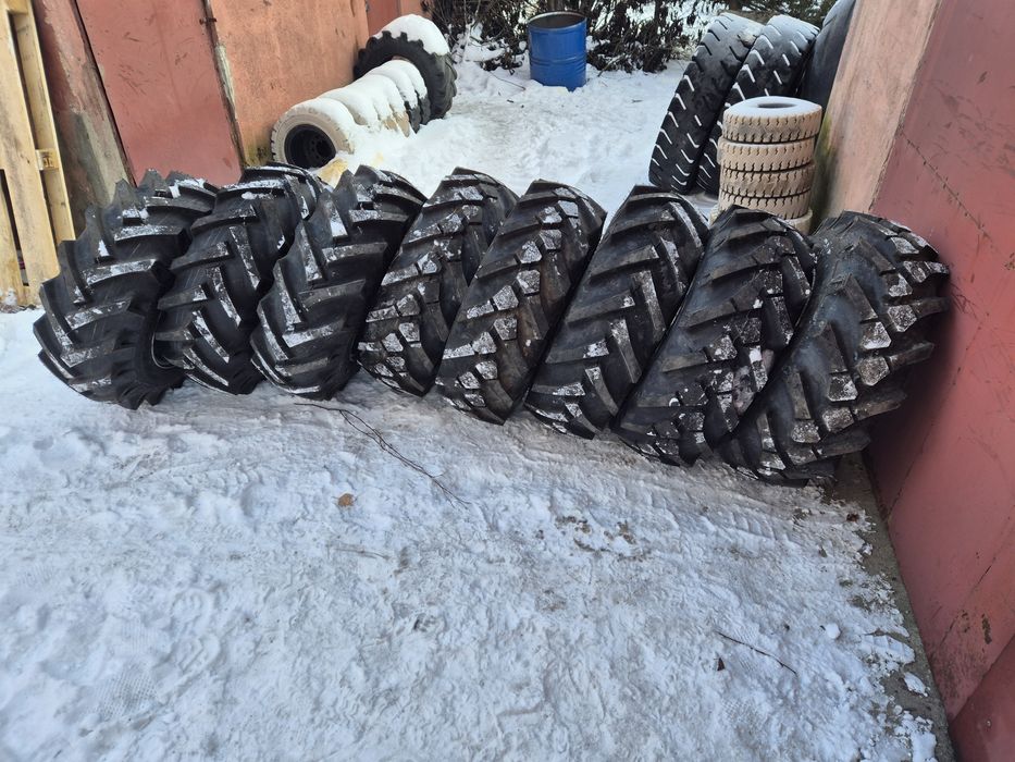 Opony koła 10.0/75-15.3