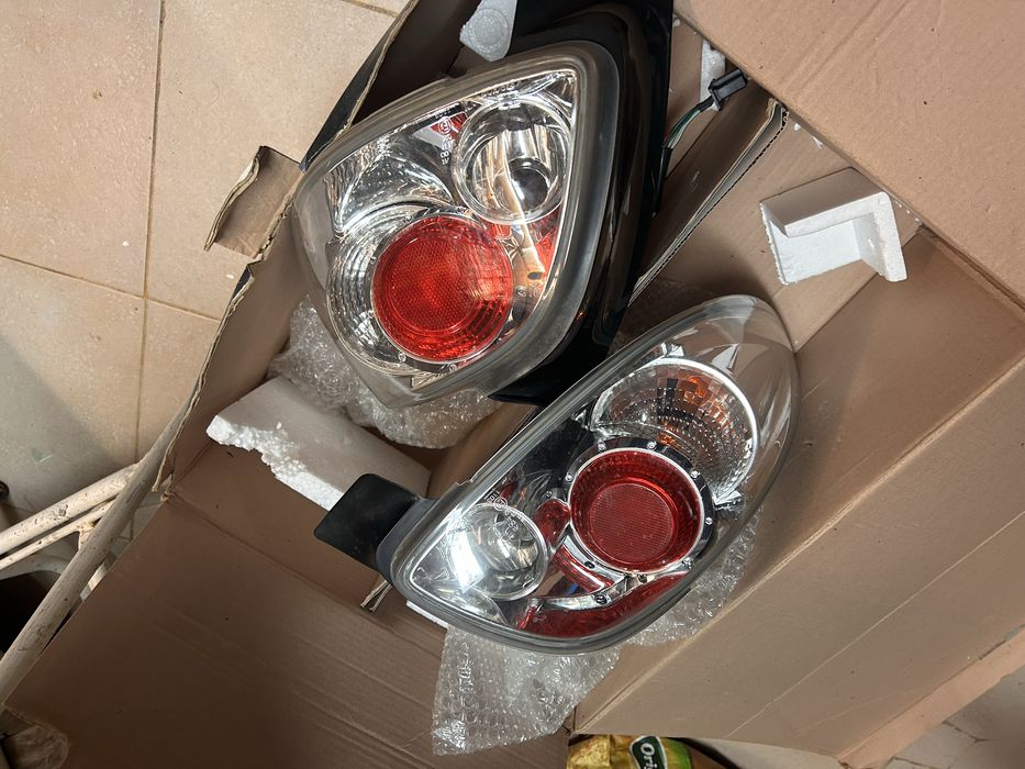 Opticas traseiras Peugeot 206