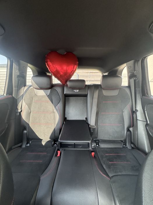 Auto do ślubu.