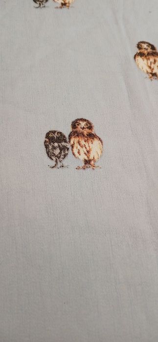 Fine fabric scrap, new64585098934659124