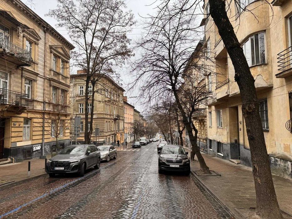 Оренда 4 кім. квартири в елітній частині міста. вул. Дорошенка - Львів